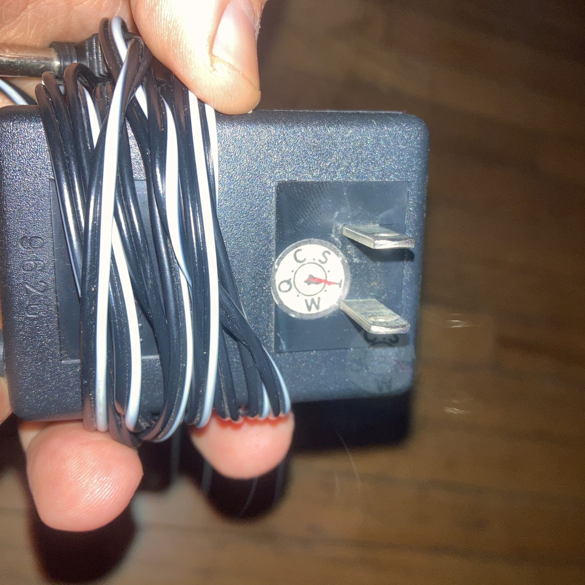 Sears Craftsman 9V OEM Charger, Model 999555-007 - photo 3