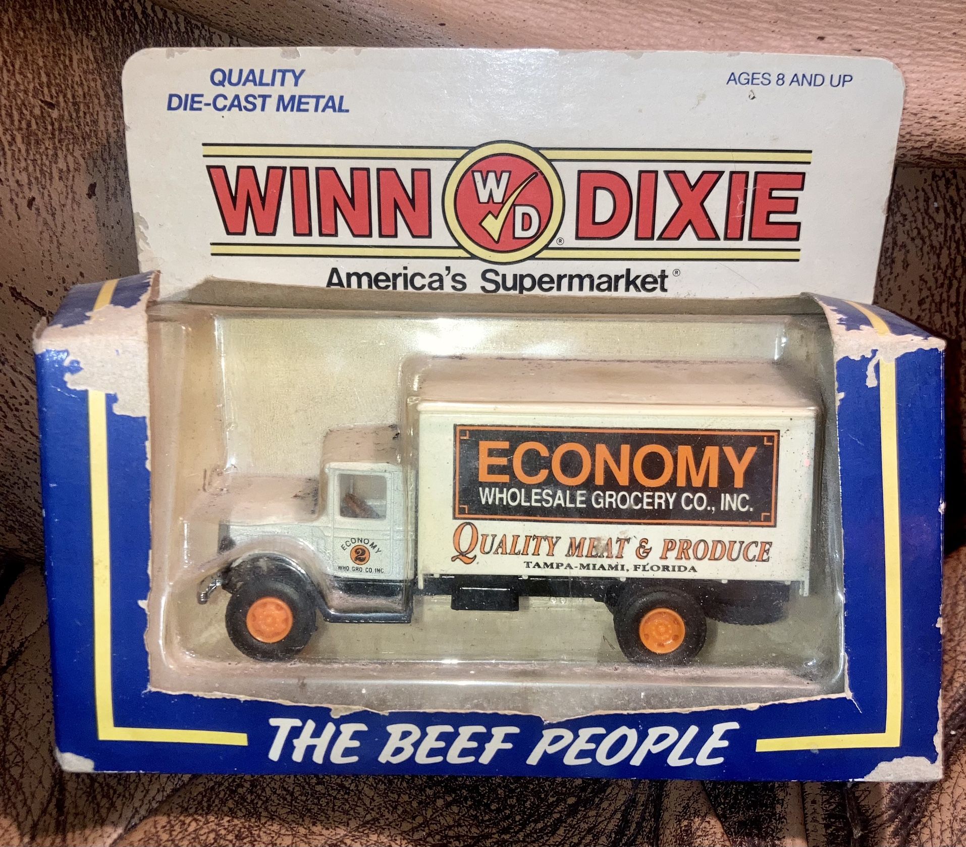 Winn-Dixie Collectible Truck - Economy Wholesale Grocery Co., In