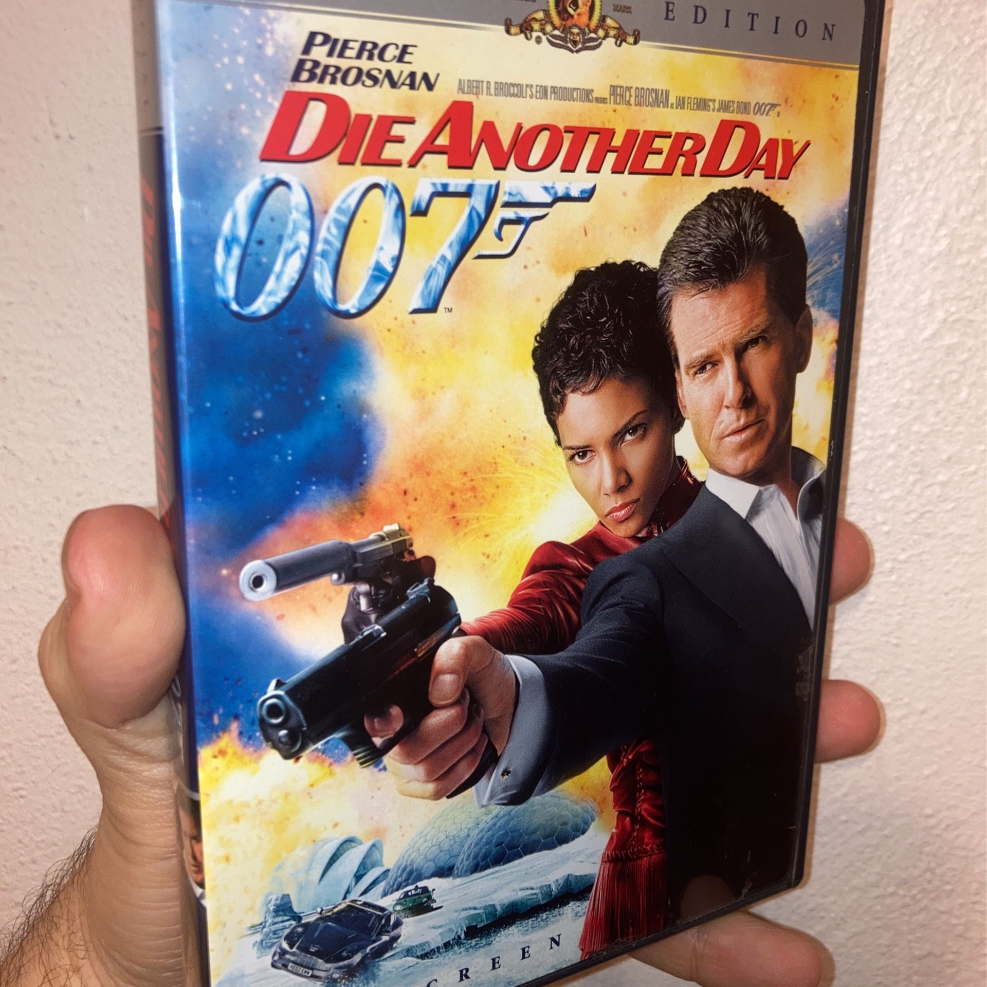 Die Another Day 2 Disc DVD - Pierce Brosnan - photo 4