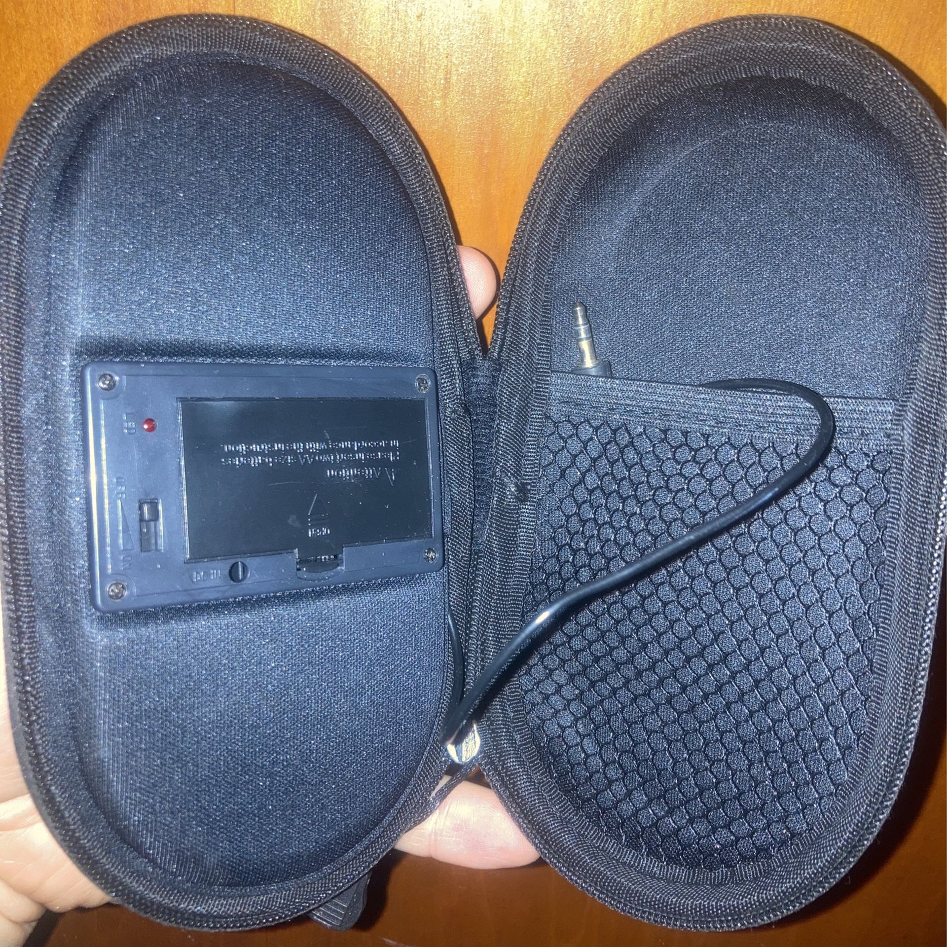 Adobe Portable Zippered Case With Speakers - photo 3