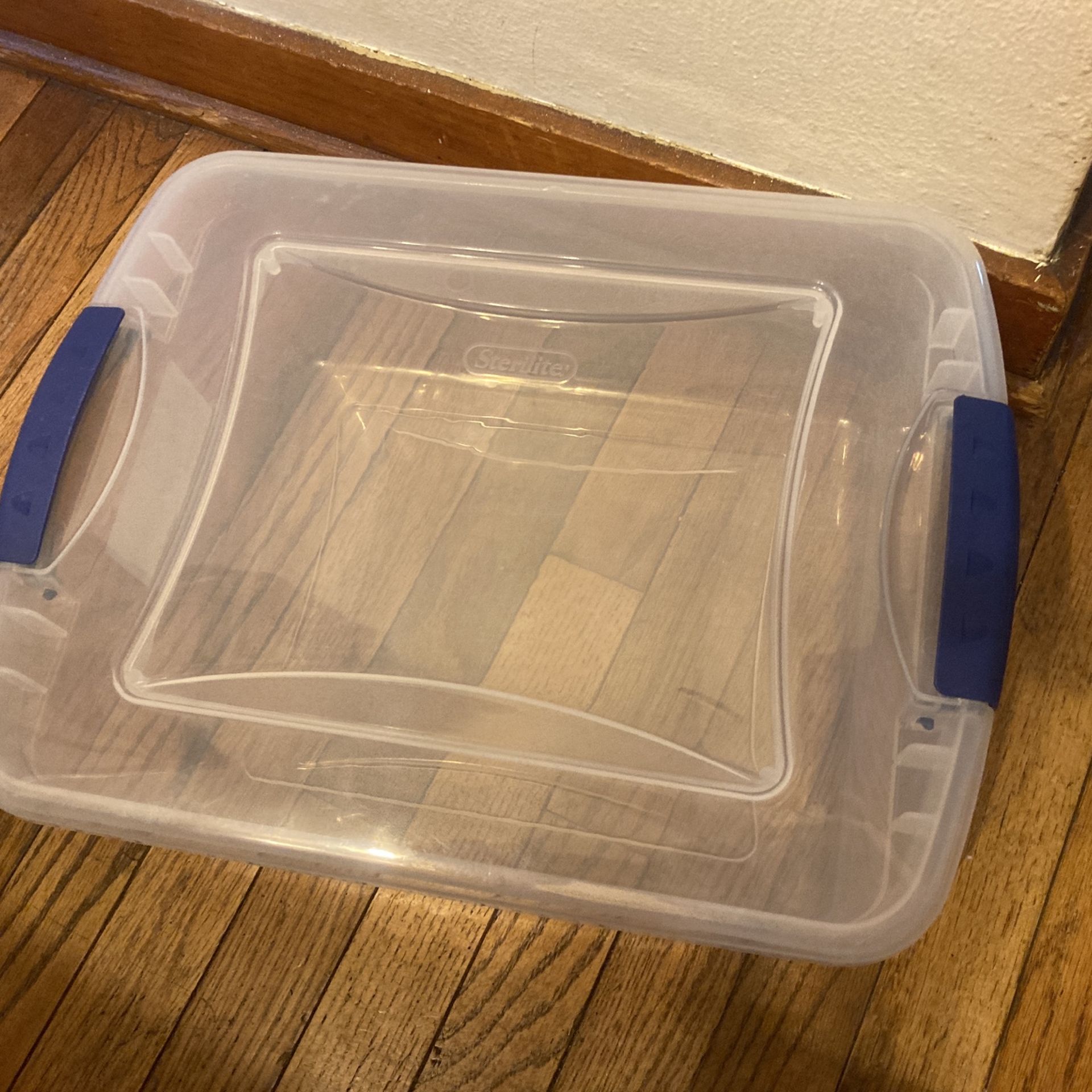 Sterilite Double Latch 15 Quart Storage Tote
