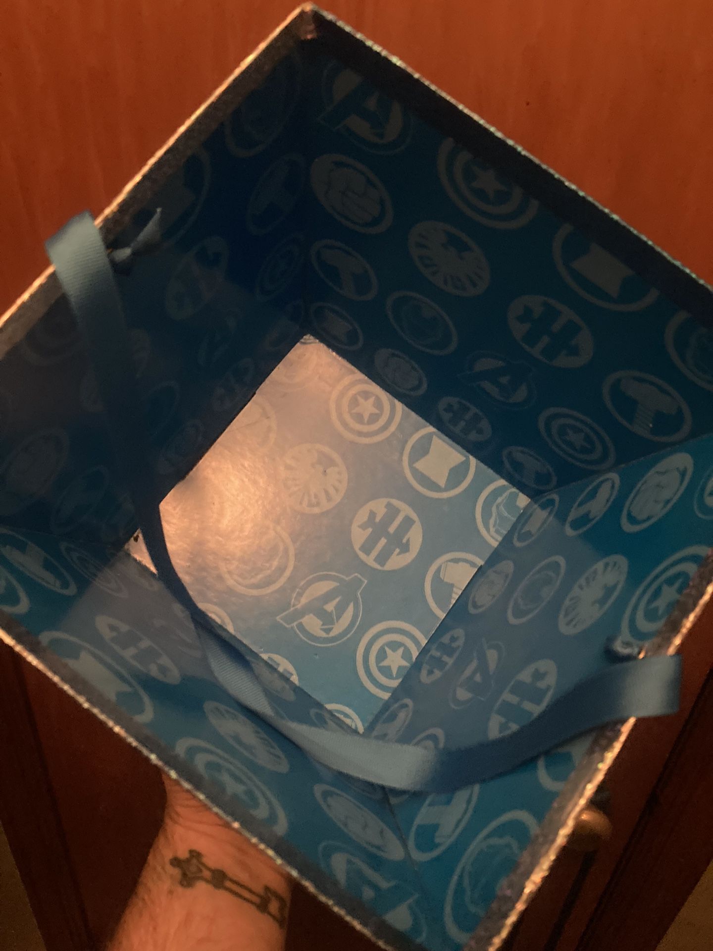Avengers Paperboard Bucket - photo 3