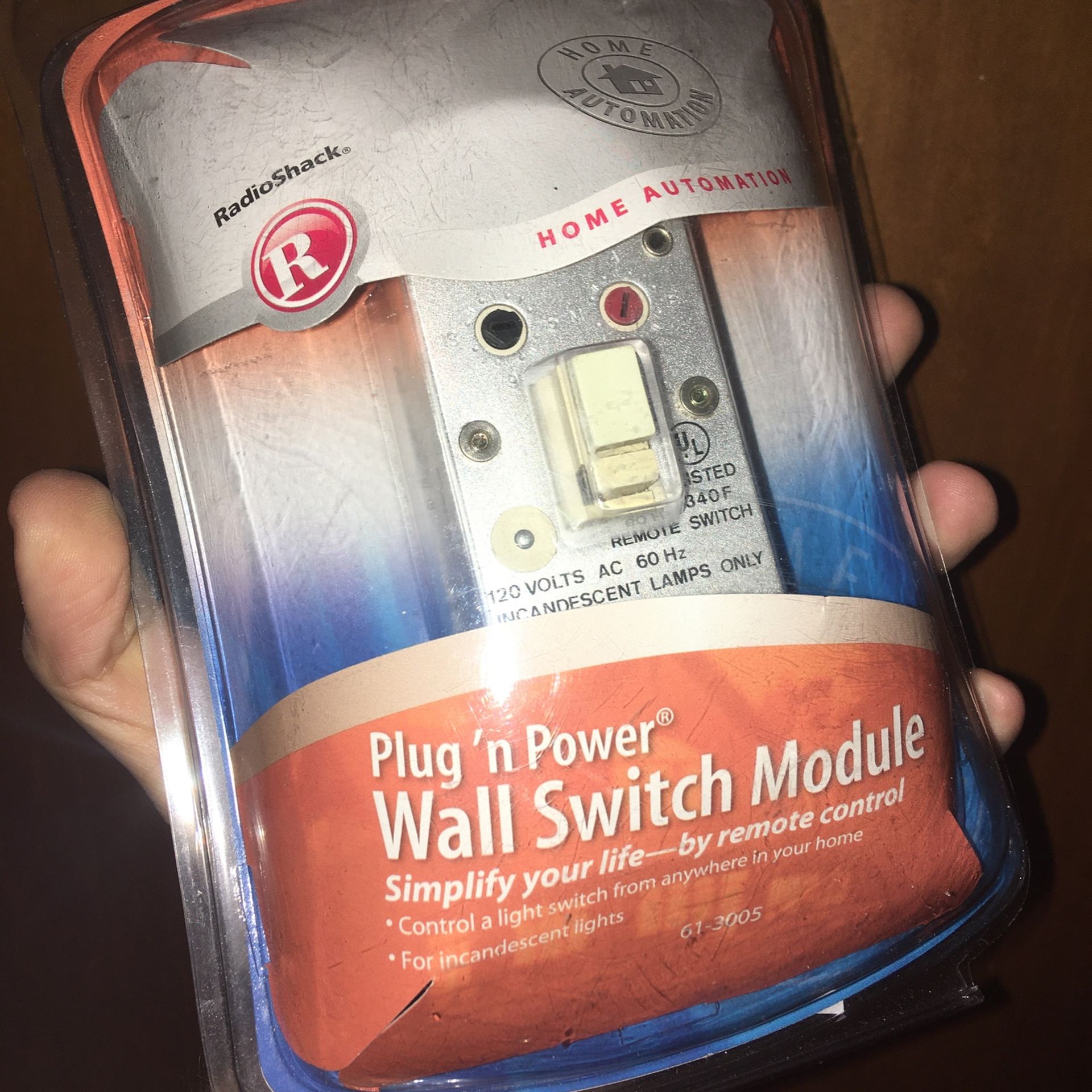 Radio Shack Plug ‘n Power Wall Switch - photo 2