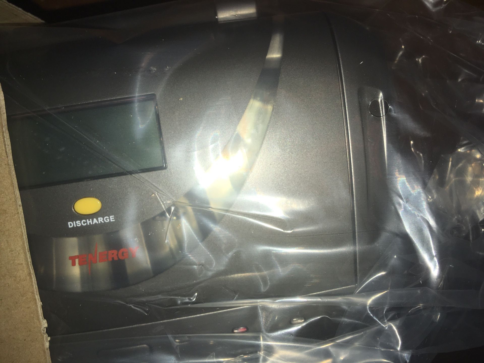 Tenergy T6278 Universal Intelligent Battery Charger - photo 3