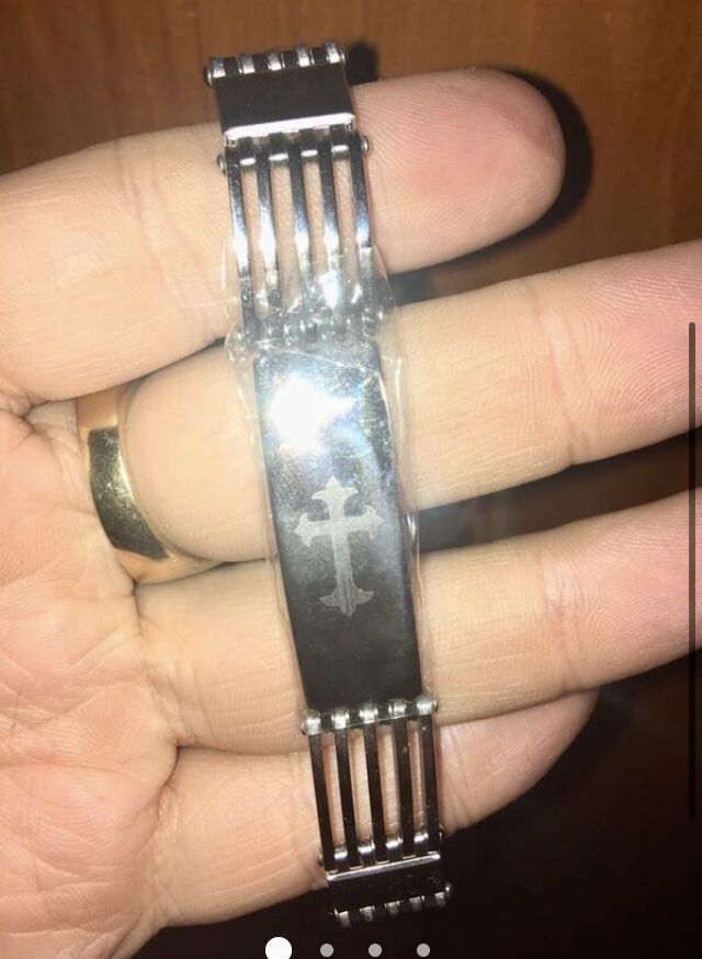 Men’s Stainless Steel Cross Bracelet