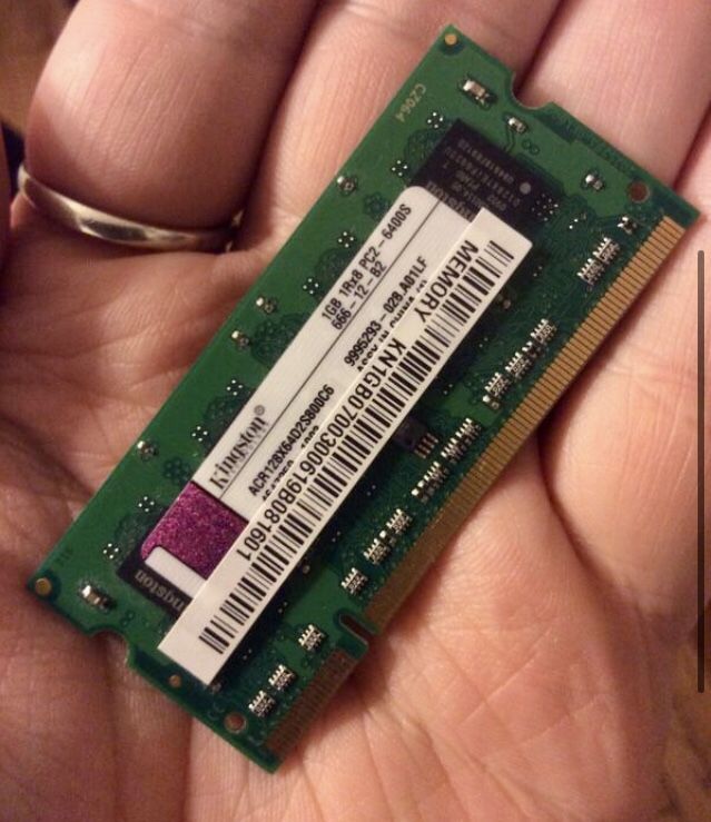 Kingston Laptop 1GB RAM, 1rx8pc2-6400s
