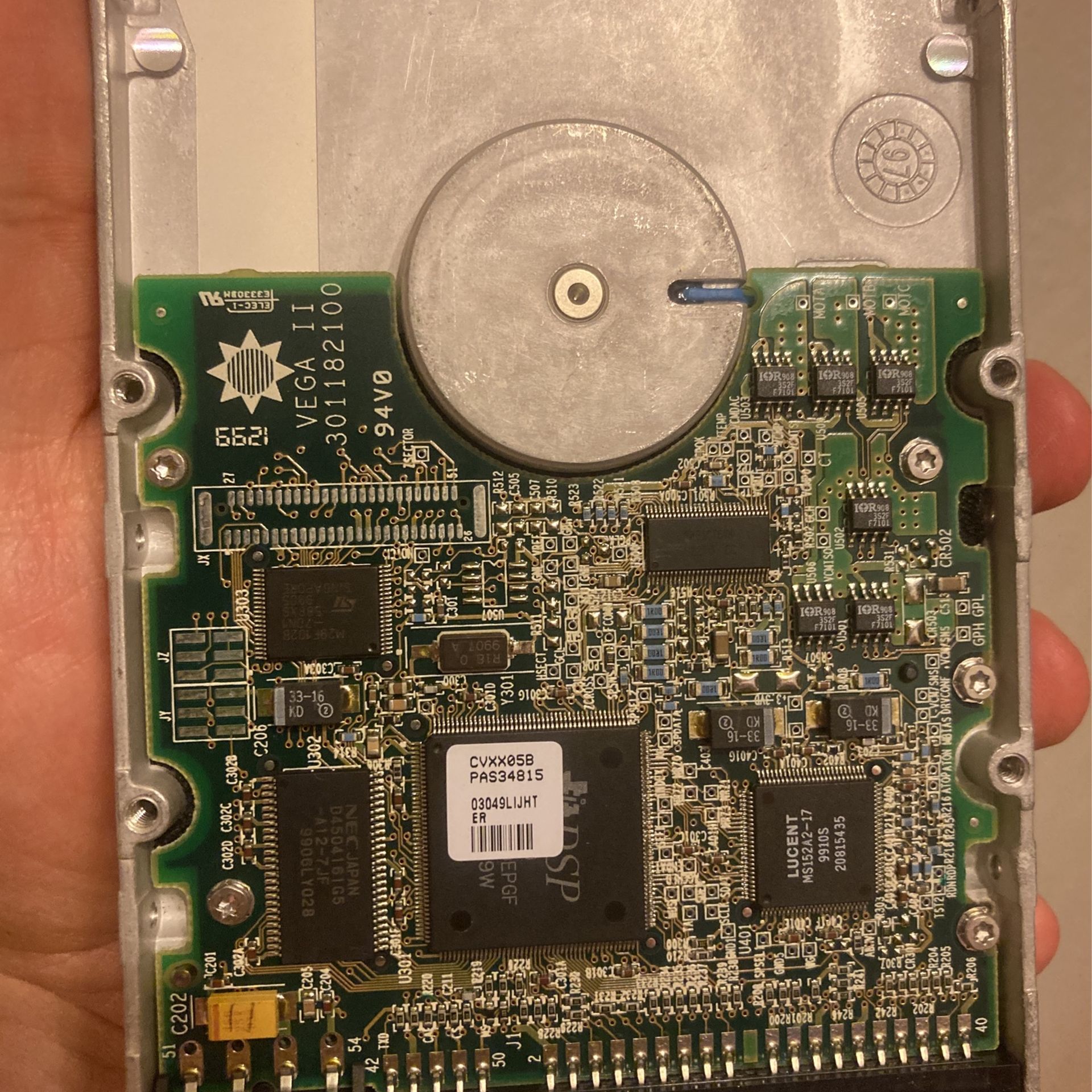 MaxTor 1.3GB/3.15GB IDE Hard Drive Combo - photo 5