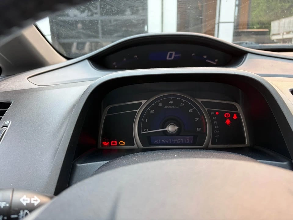 2011 Honda Civic - photo 4