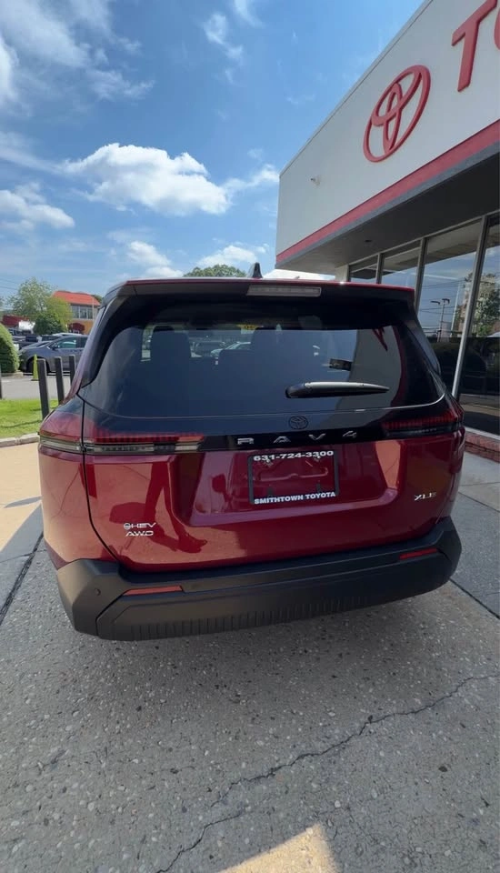2026 Toyota RAV4 Hybrid · XLE - photo 3