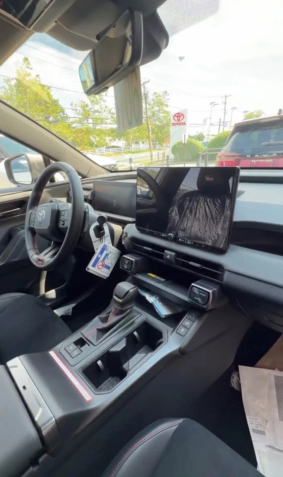 2026 Toyota RAV4 Prime · GR - photo 4