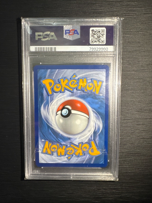Pokemon Charizard V SWSH050 PSA 10 - photo 2