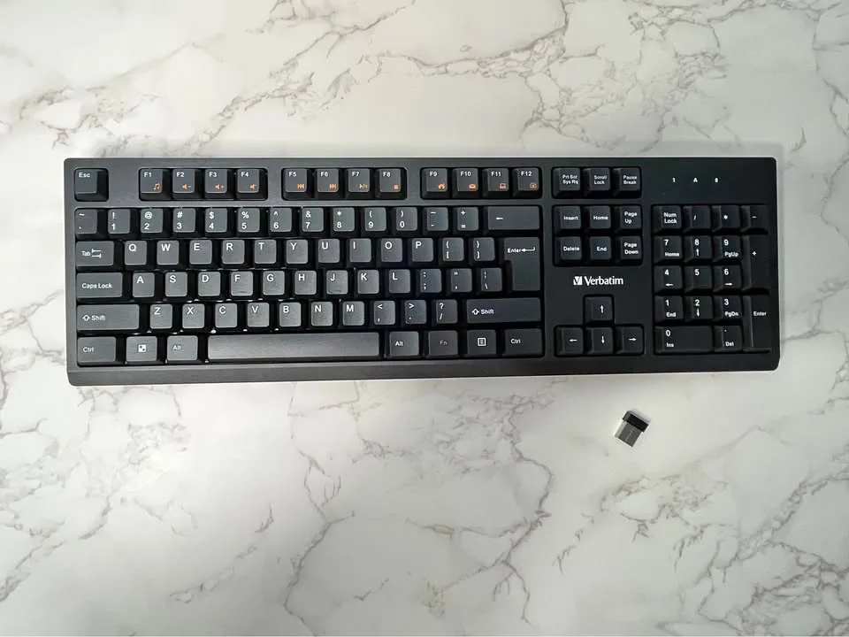 Verbatim Slimline Wireless Keyboard 2.4GHz USB thumbnail