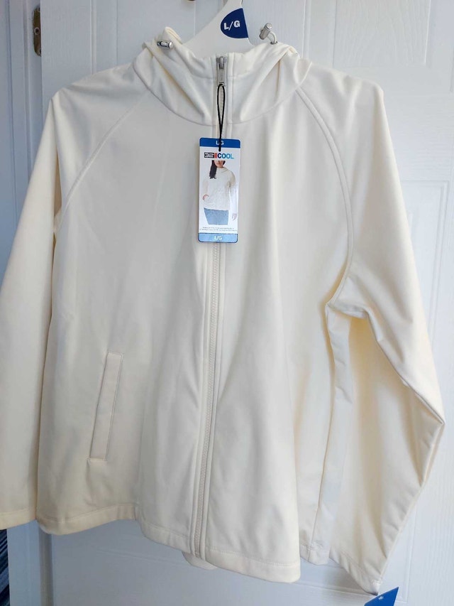 A new women light sweater for sale - photo 3