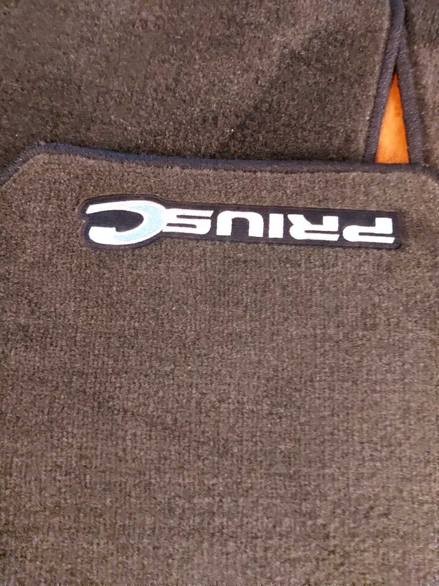 2012/2019 Prius C genuine floor mats - photo 4