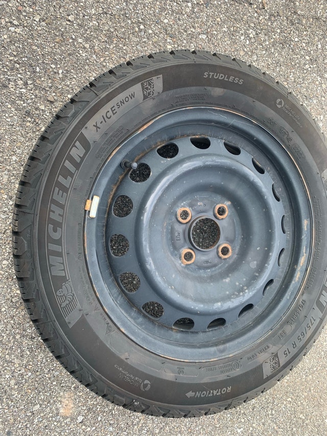 Michelin X-Ice Snow 175/65 R15 set of 4 with rims