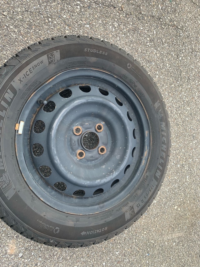 Michelin X-Ice Snow 175/65 R15 set of 4 with rims - photo 2