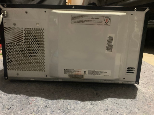 LG Microwave - photo 4