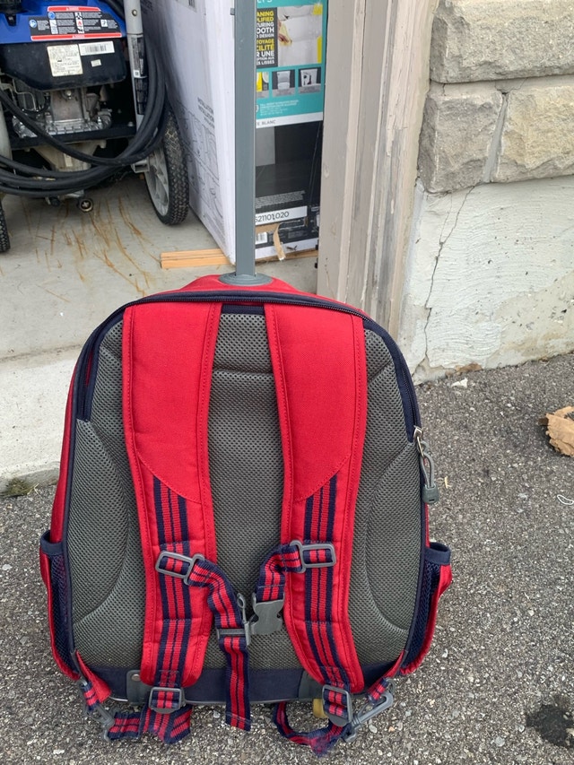 Spider-Man Rolling Backpack - photo 3