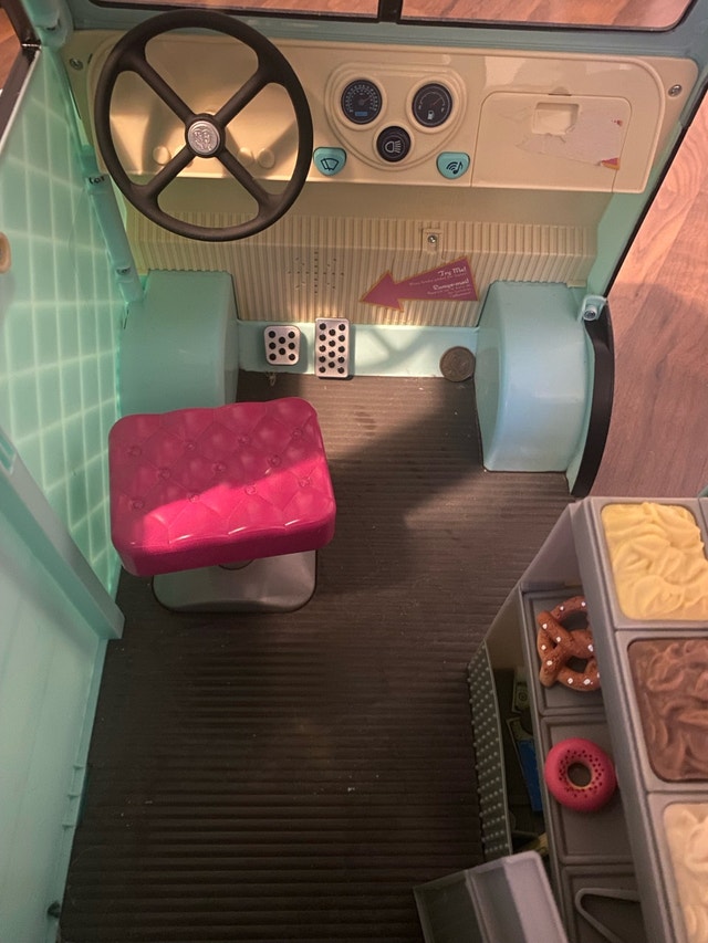 Our Generation Ice Cream Truck - photo 2