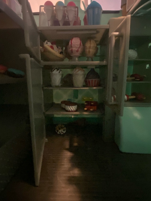 Our Generation Ice Cream Truck - photo 5