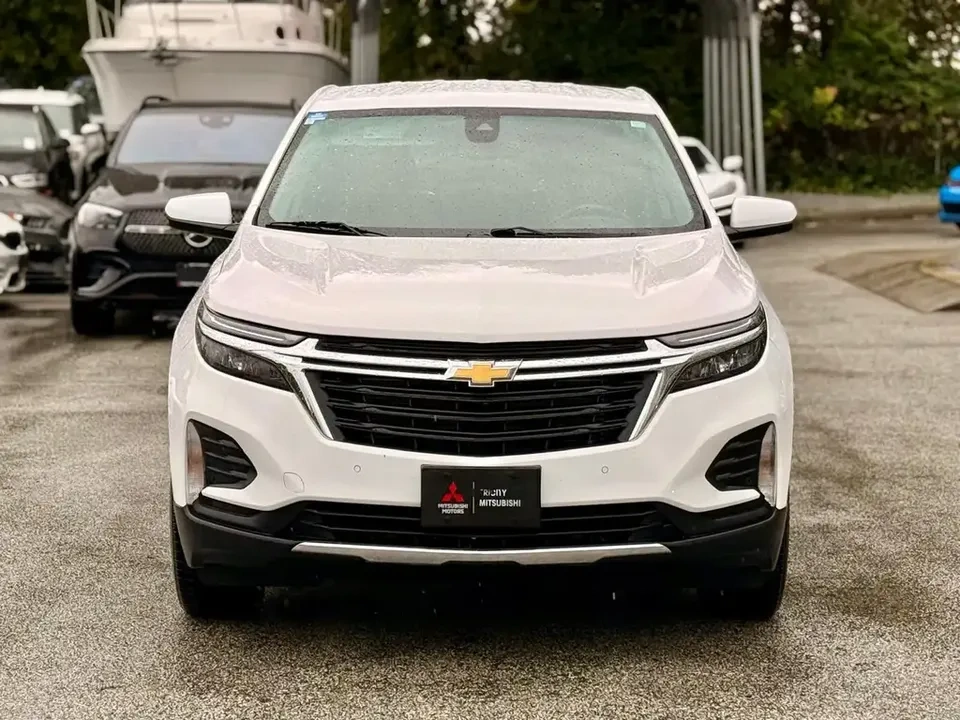 2022 Chevrolet Equinox LT - photo 2