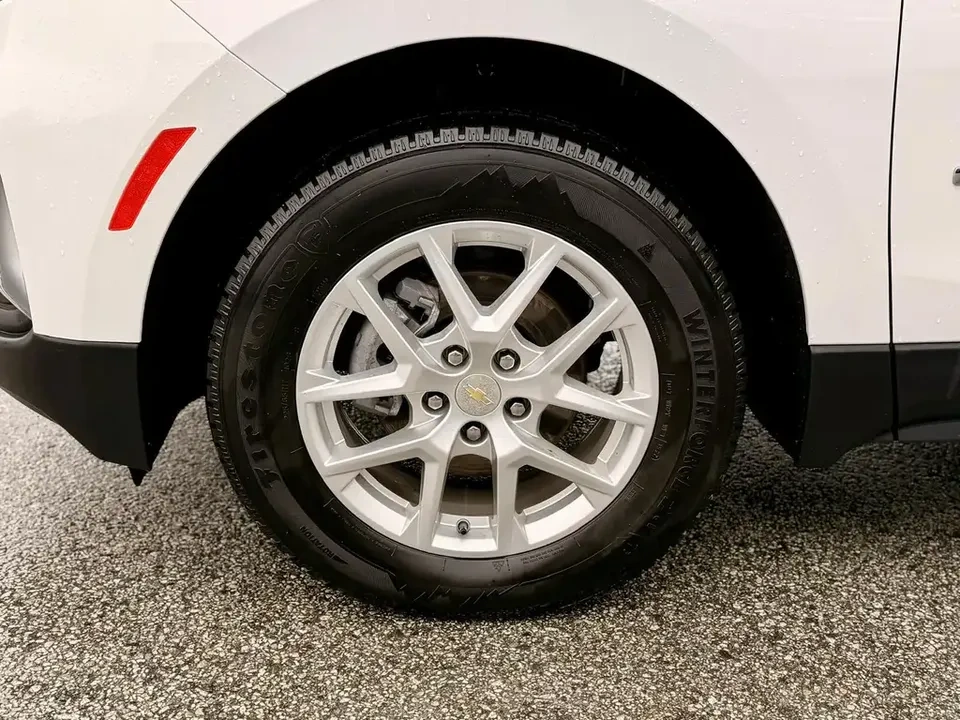 2022 Chevrolet Equinox LT - photo 5