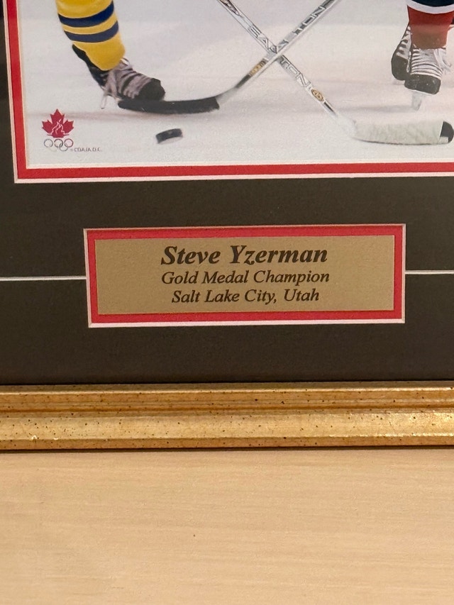 Steve Yzerman 2002 Salt Lake City Olympic Hockey Framed Photo - photo 2