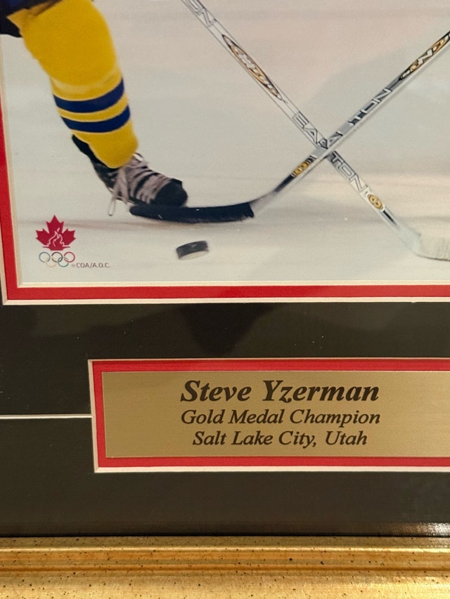 Steve Yzerman 2002 Salt Lake City Olympic Hockey Framed Photo - photo 3