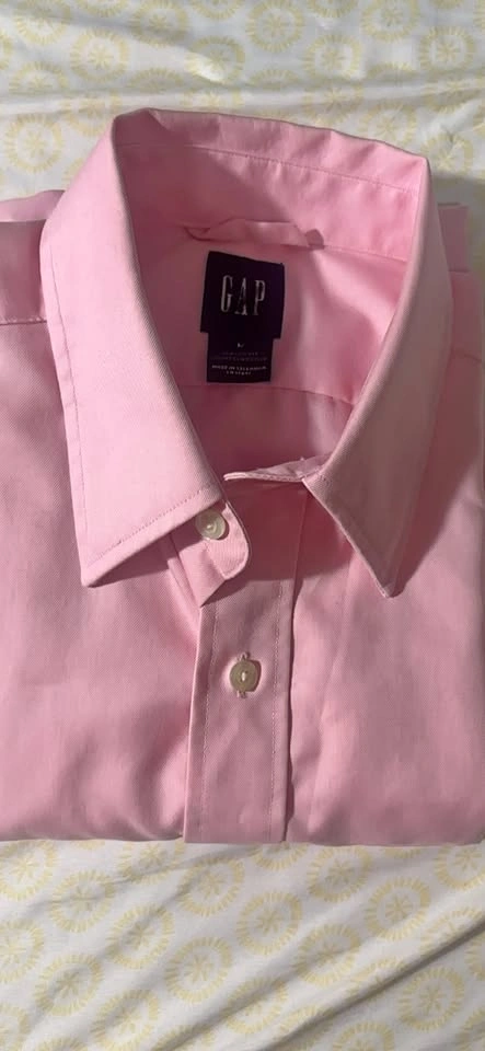 GAP Pink Classic Fit Button-Up Shirt M