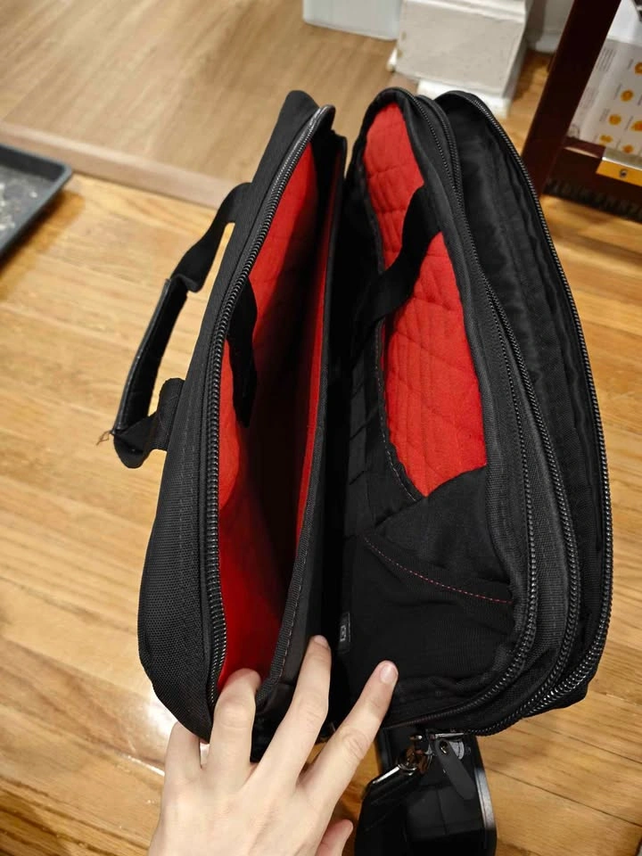 17" Laptop shoulder bag - photo 4