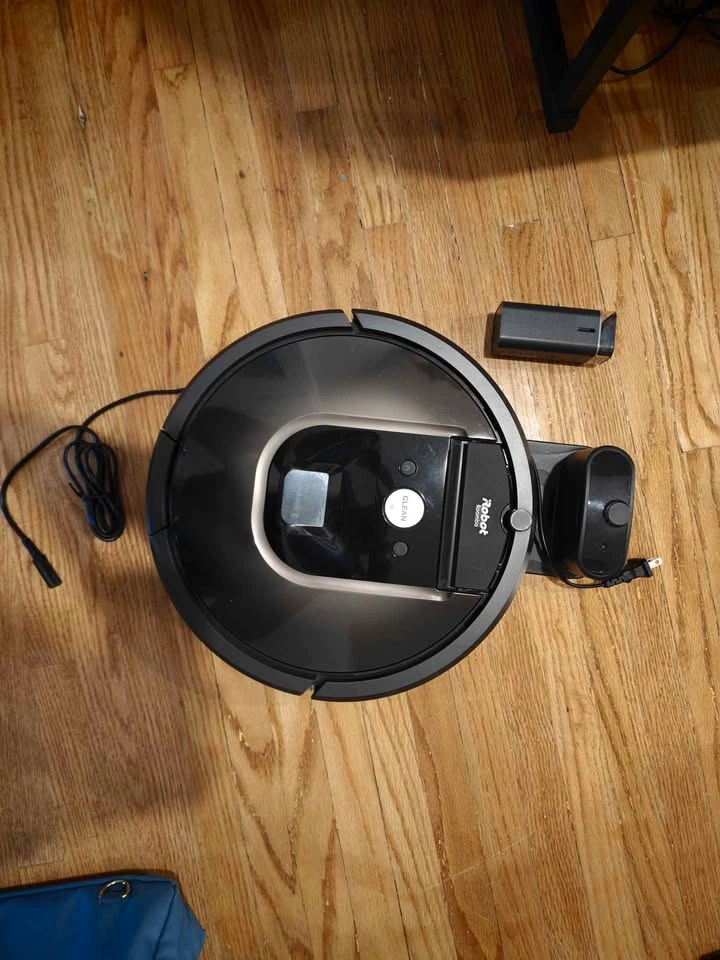 Roomba iRobot model 980 - photo 2
