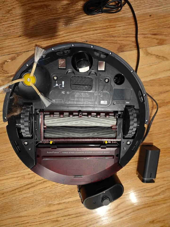 Roomba iRobot model 980 - photo 3
