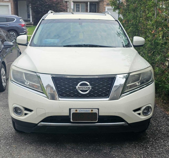 2014 Nissan Pathfinder Platinum - Must Gone!
