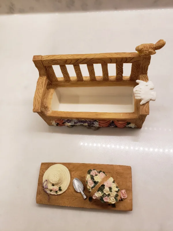 1995 Deziness Flower Garden Bench Jewelry Box image indicator(5)