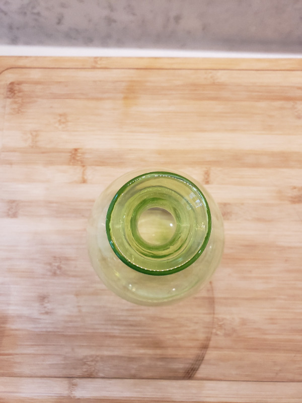 Green Glass Vase - photo 3