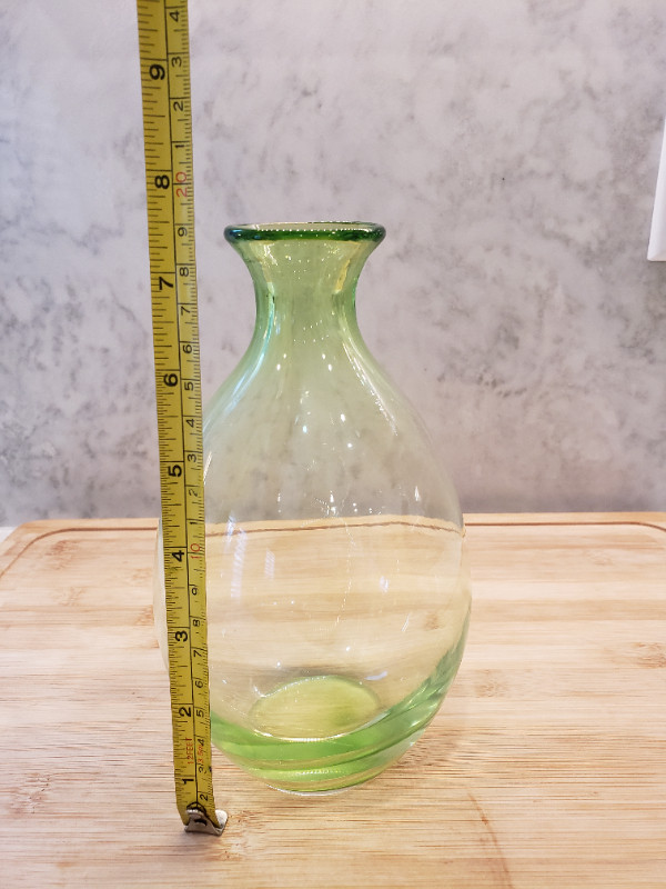 Green Glass Vase - photo 4