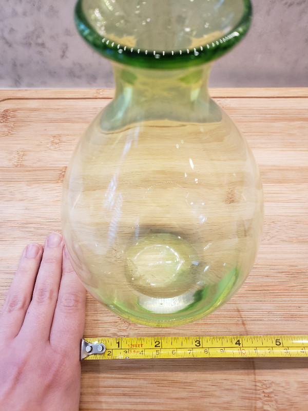 Green Glass Vase - photo 5