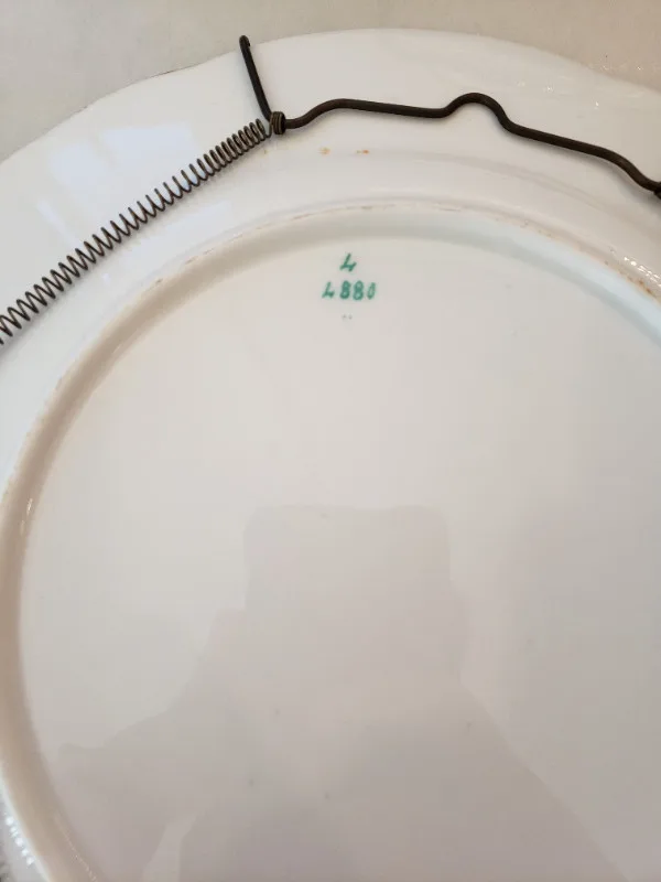 5 Vintage Green Floral Plates with Gold Rim image indicator(8)