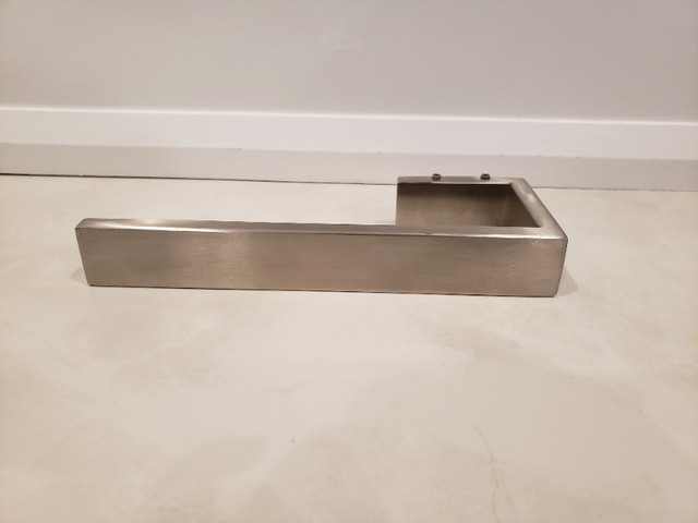 Brand New Bathroom Hardware Towel Bar Brushed Nickel