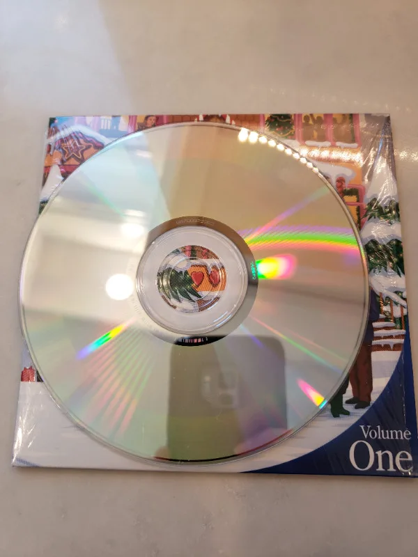 Canadian Tire Christmas Moments Volume One CD image indicator(4)