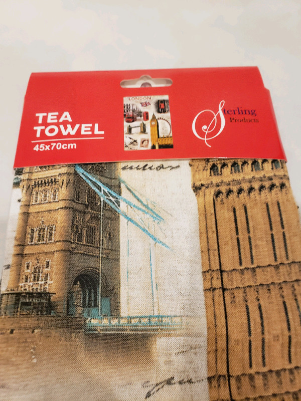 Brand new Tea towel with Queen Elizabeth by Sterling Products - photo 2