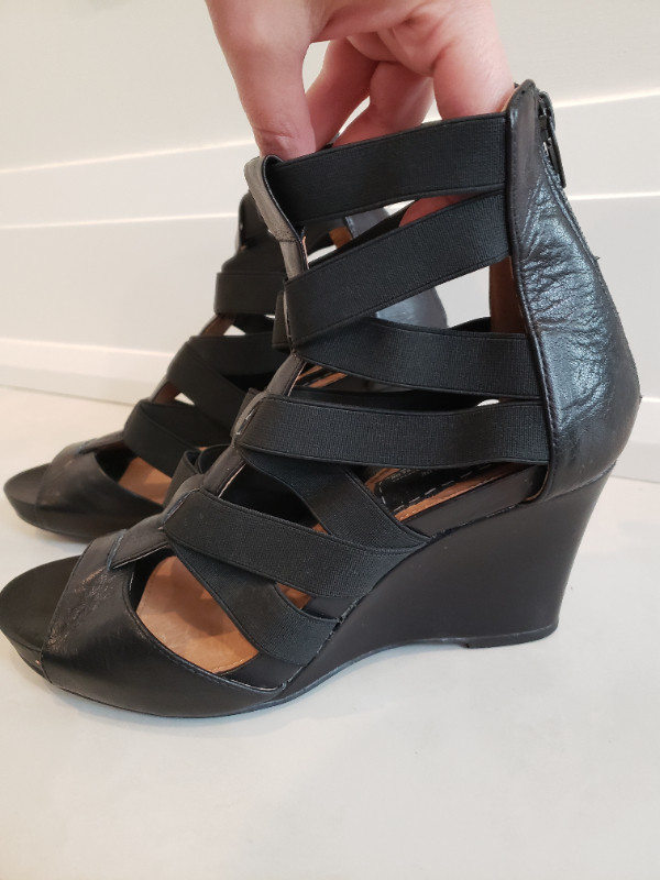 Bertie Women's Size 39 Black Leather Wedged Sandal - photo 2