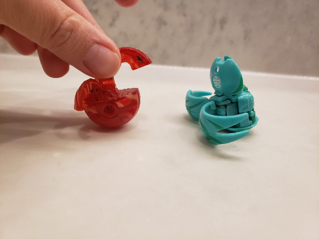 Bakugan Translucent Dragnoid and Reaper Green Ve - photo 2