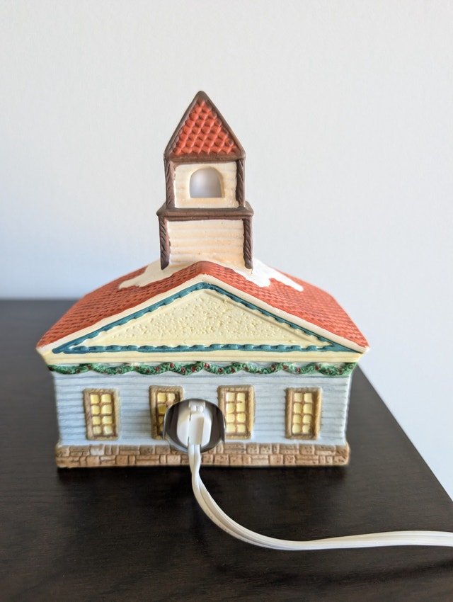 Collins Holiday Expressions Porcelain School Light Up Christmas - photo 4