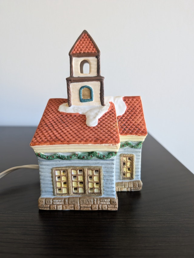 Collins Holiday Expressions Porcelain School Light Up Christmas - photo 5