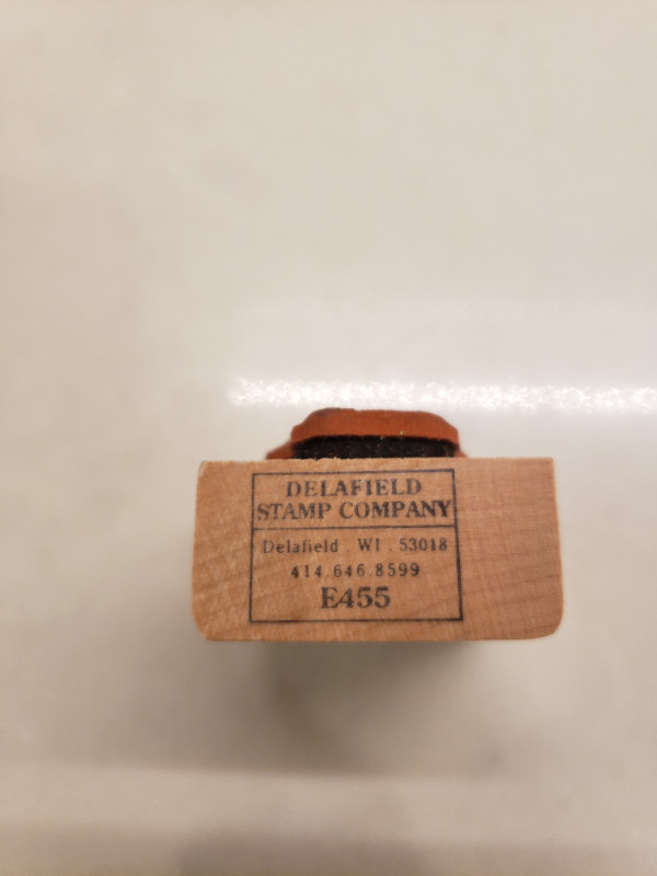 Delafield Stamp Company Teddy Bear with bow stamp E455 - photo 2