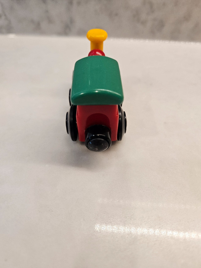 Vintage train caboose and 2000 Playskool fire truck - photo 2