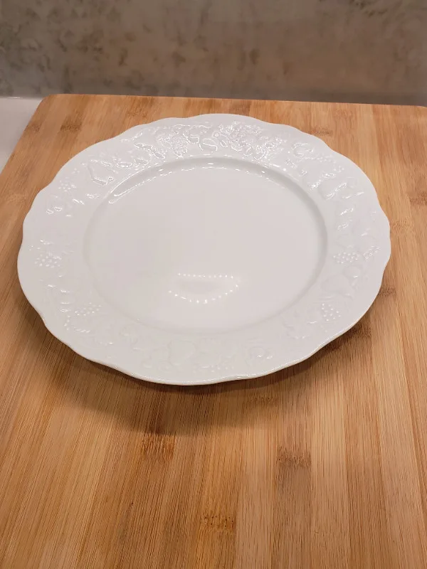 Philippe Deshoulieres White Plates image indicator(7)