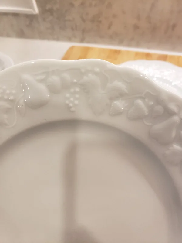 Philippe Deshoulieres White Plates image indicator(9)