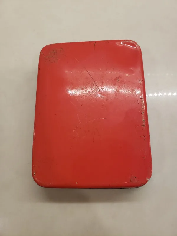 Vintage Pokemon Pikachu Card Deck Collector Tin image indicator(3)